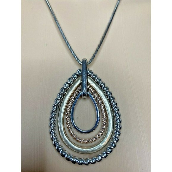 STATEMENT TRI-COLORED 2.5" PENDANT WITH ADJUSTABLE NECKLACE 33" MAX - BOHO - Picture 2 of 3